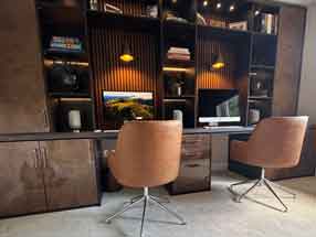 Flat Slab Office in Ultragloss Copperleaf